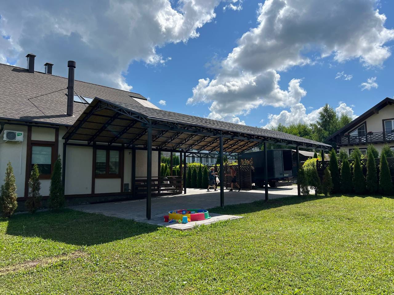 Односкатный навес из металлочерепицы